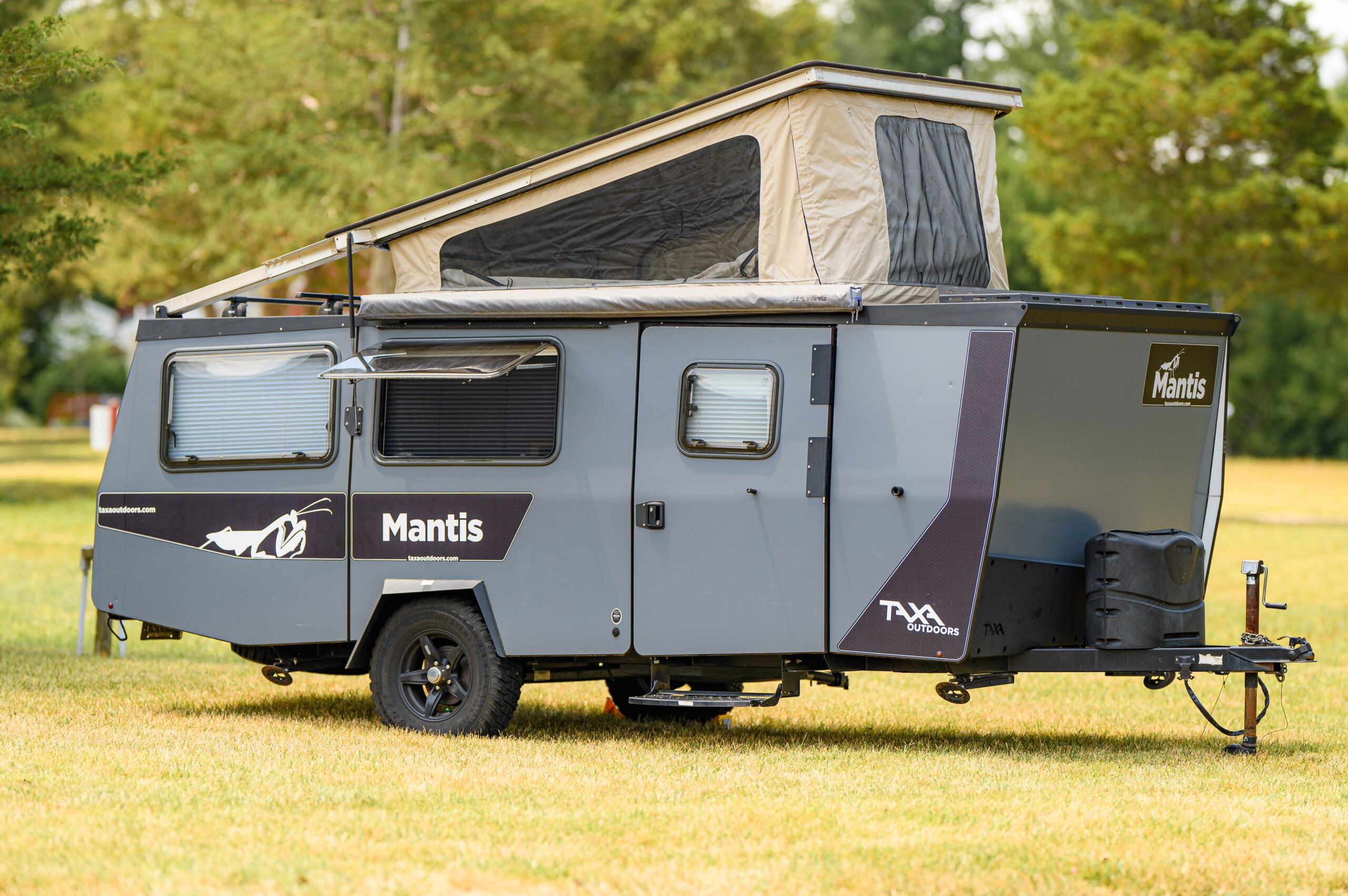 2018 Custom Taxa Mantis w/ Solar - Camperly