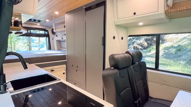 e3e766_2d13264bbb1f4968b166872796327ebd~mv2