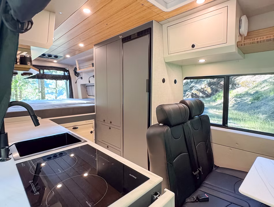 e3e766_2d13264bbb1f4968b166872796327ebd~mv2